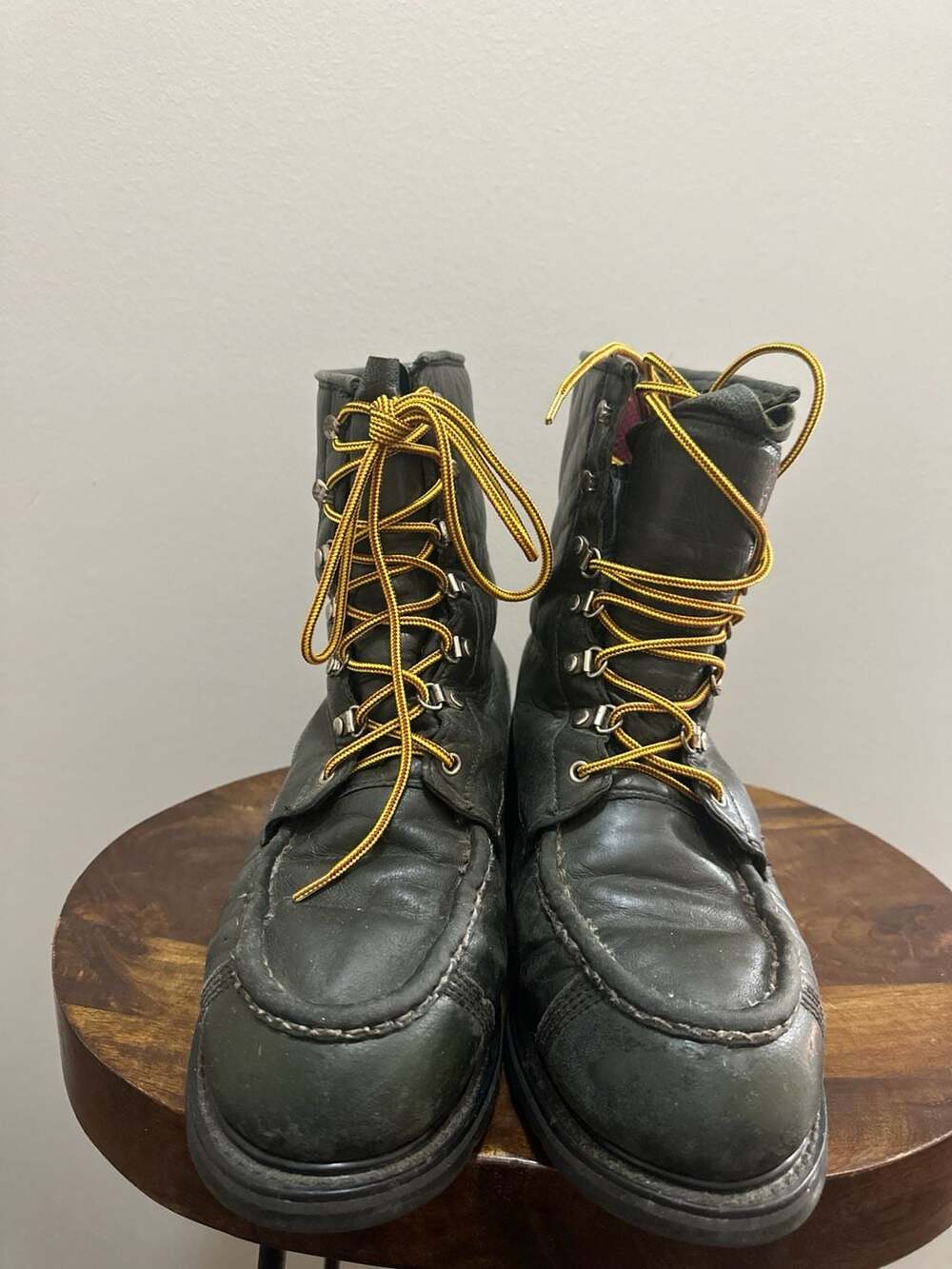 Cabela's Gore-Tex Leather Moc Toe Hunting Boots Vibram Sole size 11 /11.5